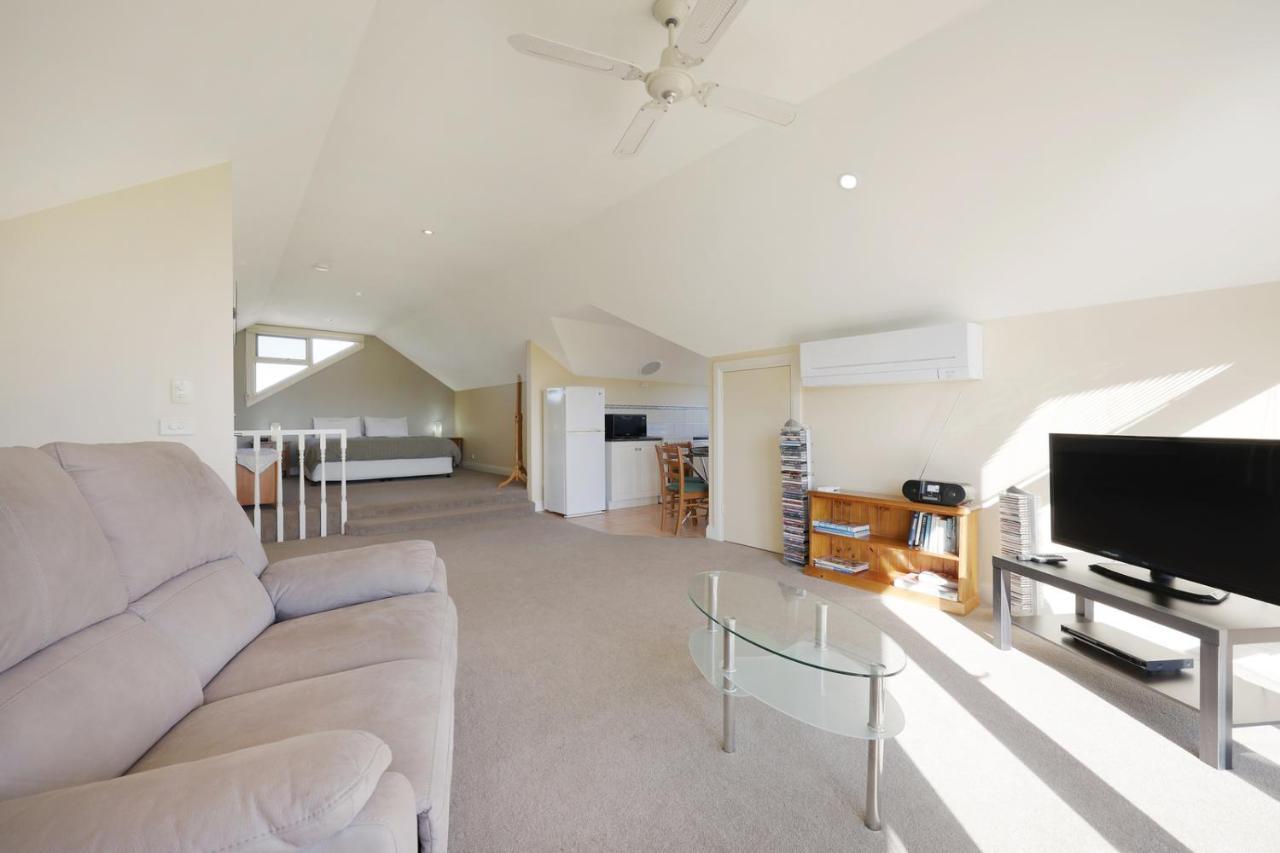ווארנאמבול Logans Beach Apartments - The Loft מראה חיצוני תמונה
