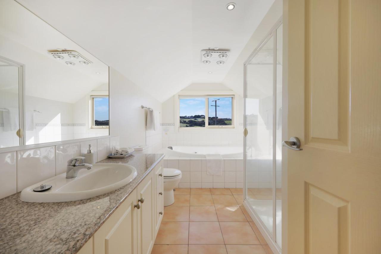 ווארנאמבול Logans Beach Apartments - The Loft מראה חיצוני תמונה